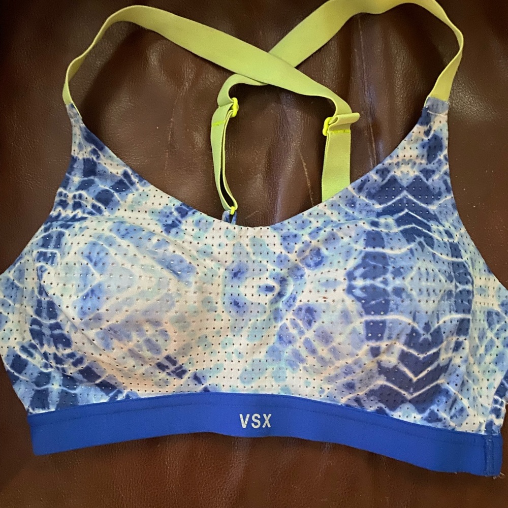 Victoria Secret sports bra